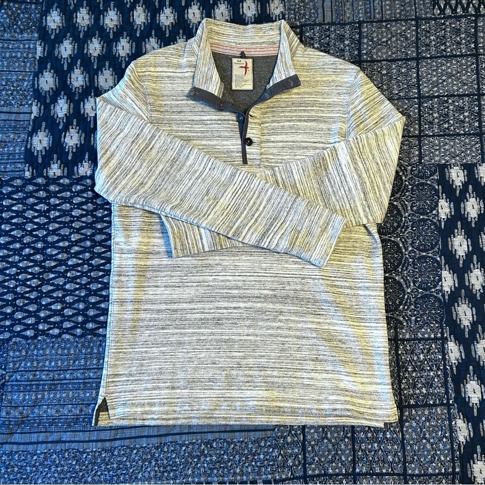 Relwen heathered gray button mock neck pullover